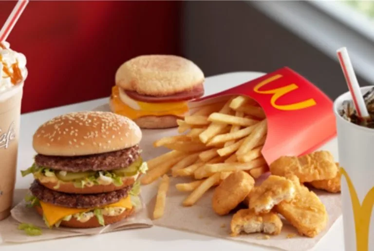McDonald's Lunch Hours, Menu & Prices (Updated 2023)