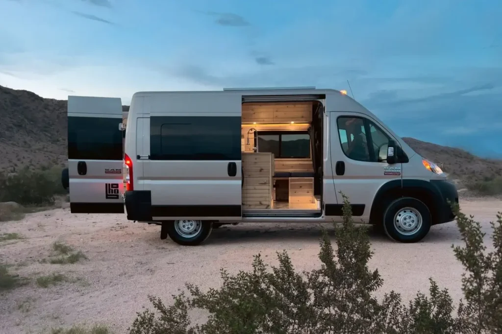 The Best Way To Rent an RV For Beginners and What It Costs