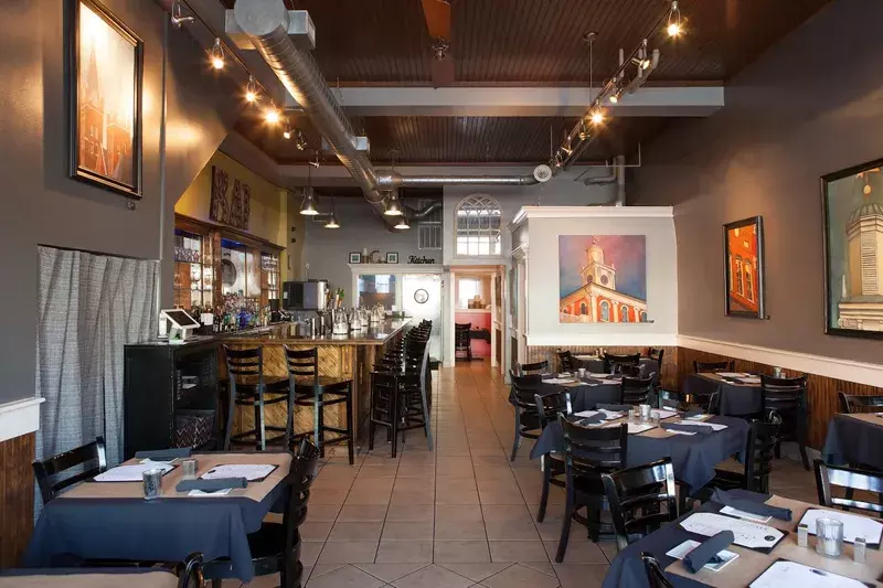 Top 17 Best Restaurants in Fayetteville NC (North Carolina)