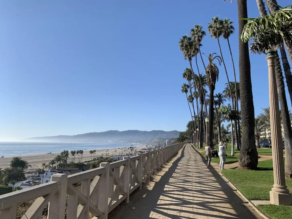 20 Best & Fun Things To Do In Santa Monica California