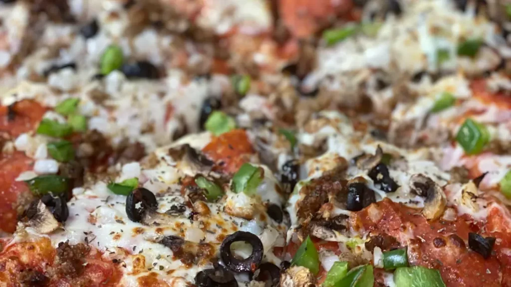10 Places to Find the Best Pizza in Panama City Beach (You Would Love to Taste)