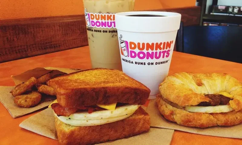 Dunkin Donuts breakfast hours