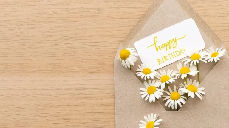 Birthday Card Design: 4 Steps On How to Make the Perfect One