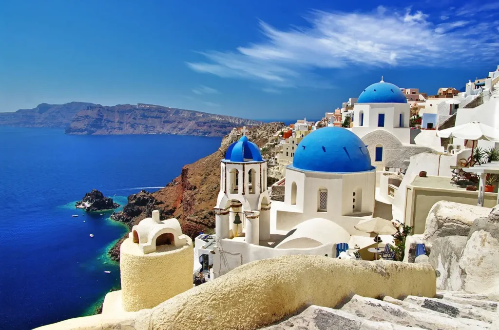 How to Find the Best Cheap Flights from Greece to Spain