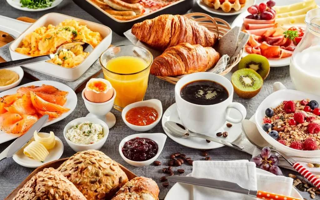 Doubletree Breakfast Hours, Menu, and Prices