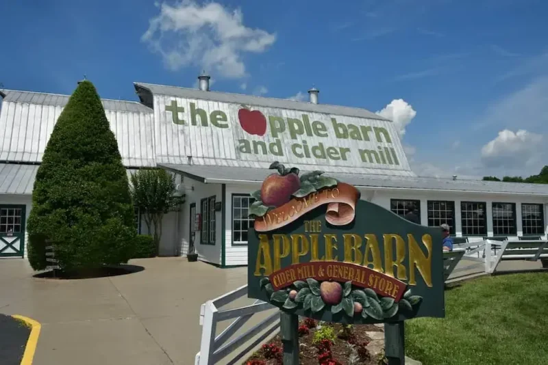 Apple Barn Breakfast Hours, Menu and Prices