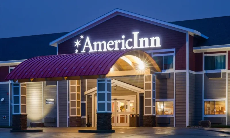 Americlnn Breakfast Hours, Menu, and Prices