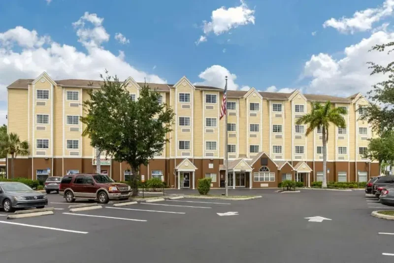 Hotels for Business Travelers in Lehigh Acres
