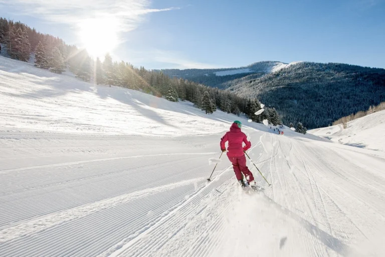 5 Best Ski Resorts for Intermediate Skiers in the Globe