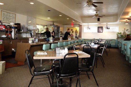 "Discover the Culinary Gems: 12 Must-Try Restaurants in Mojave!"