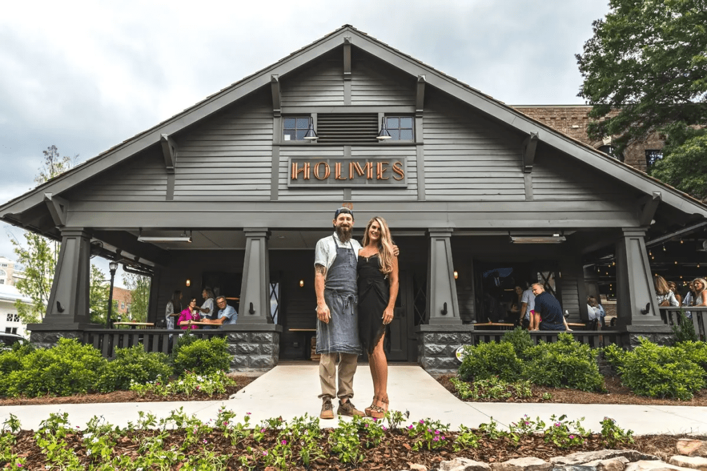 The Top 12 Restaurants in Downtown Alpharetta You Shouldn't Miss