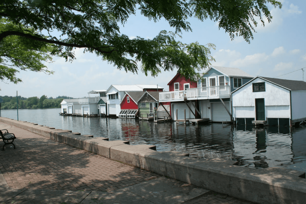 20 Fun Things To Do In Canandaigua, NY