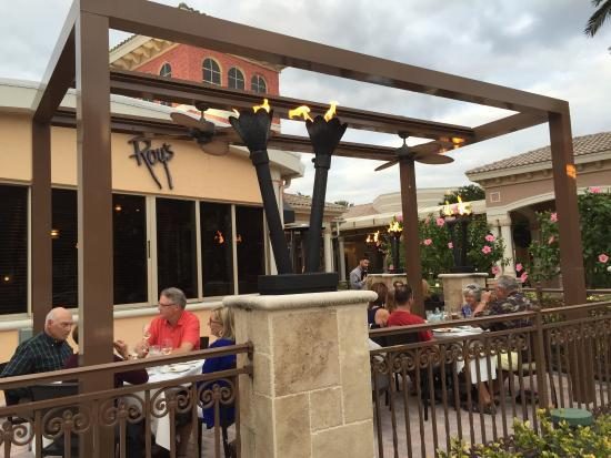 "Delicious Discoveries: The Top 12 Best Restaurants in Bonita Springs